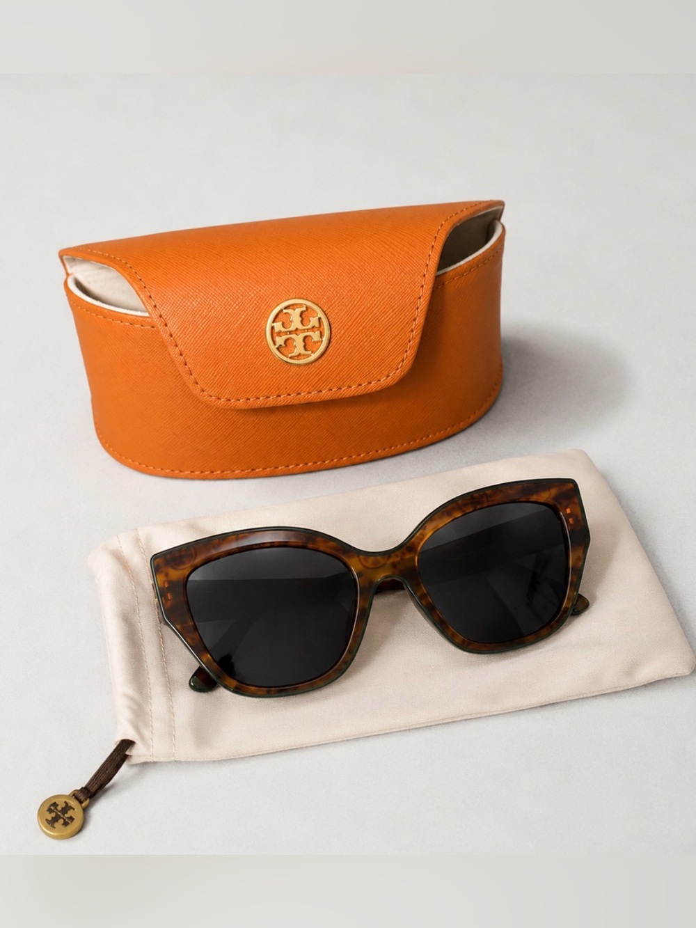 Tory Burch Oversized Square Cat-Eye Sunglasses Tortoise Brown + Case